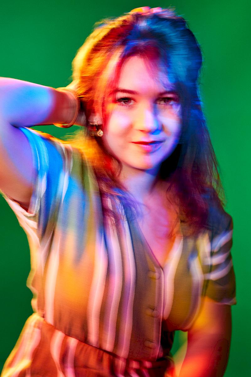 Colourful portrait of Sasha for NZZ Folio